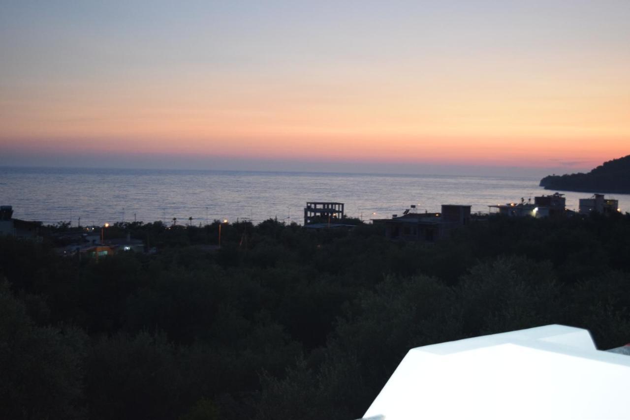Velco Bb Himara Bed & Breakfast Exterior photo